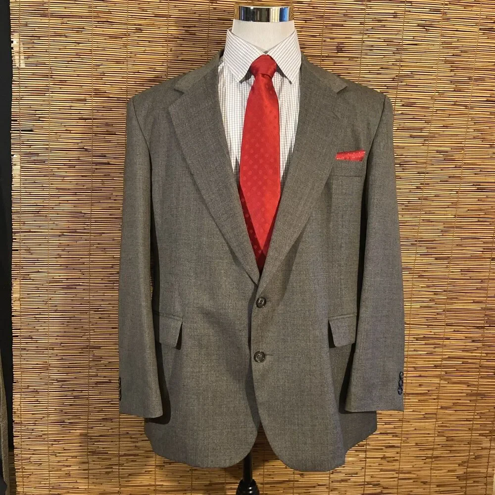 Vintage Classic 2 Piece Suit Men’s Size 46 Gray Jacket & Pants Made In USA